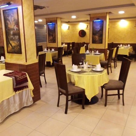 Renad Hotel Amman Bagian luar foto