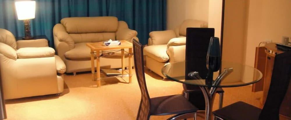Renad Hotel Amman Bagian luar foto