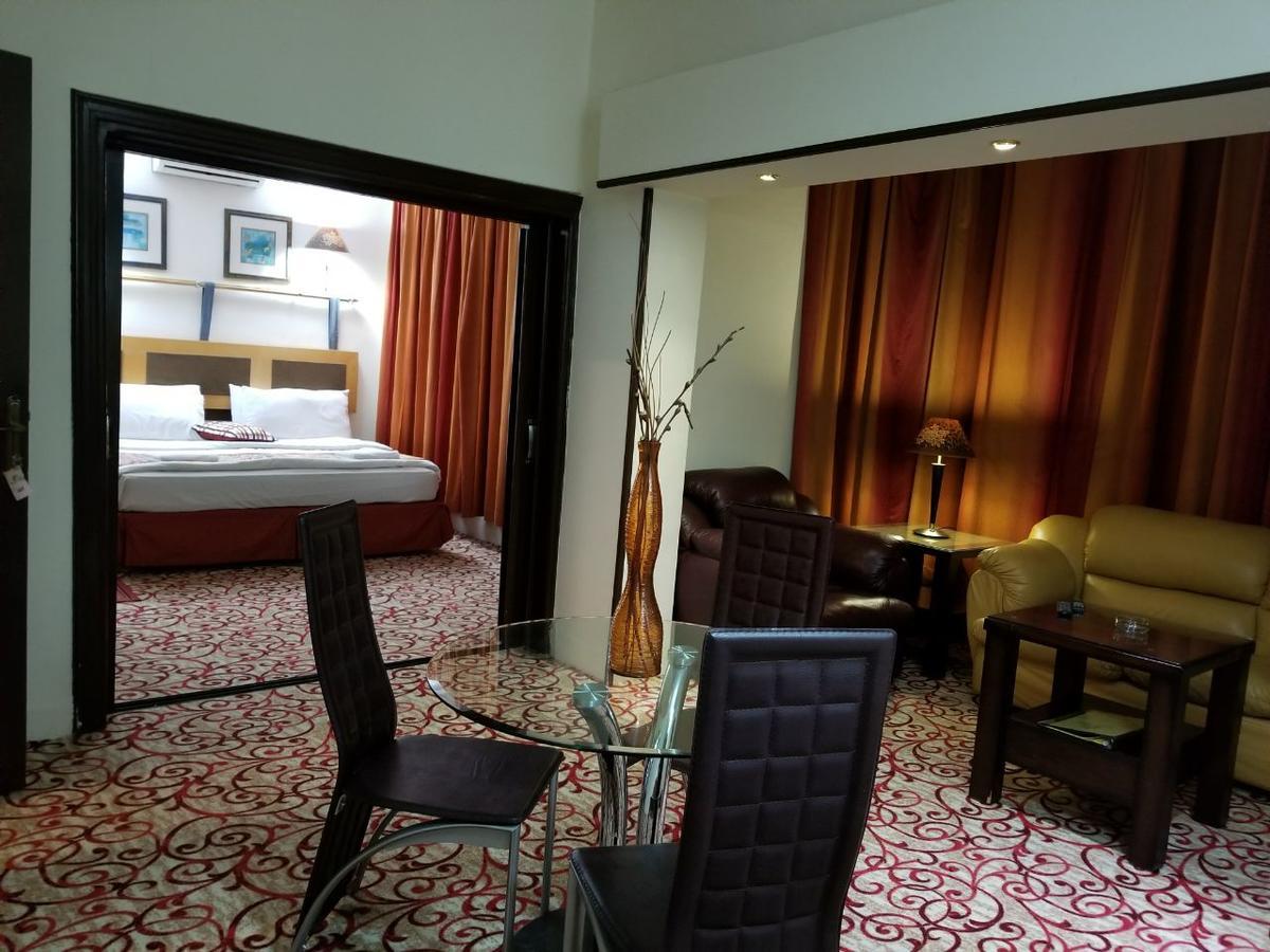 Renad Hotel Amman Bagian luar foto